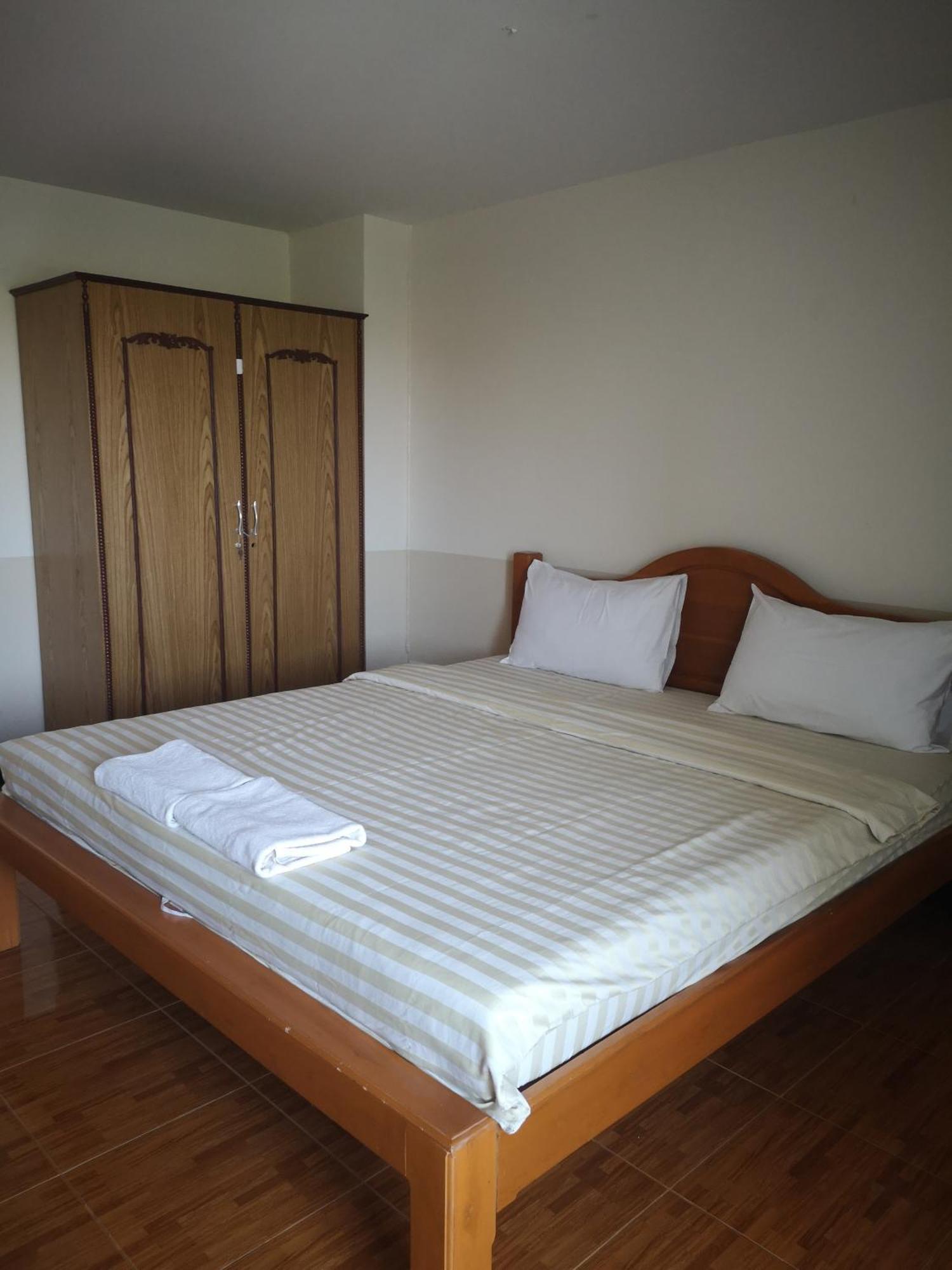Sab Suwarn Mansion Otel Suphan Buri Dış mekan fotoğraf